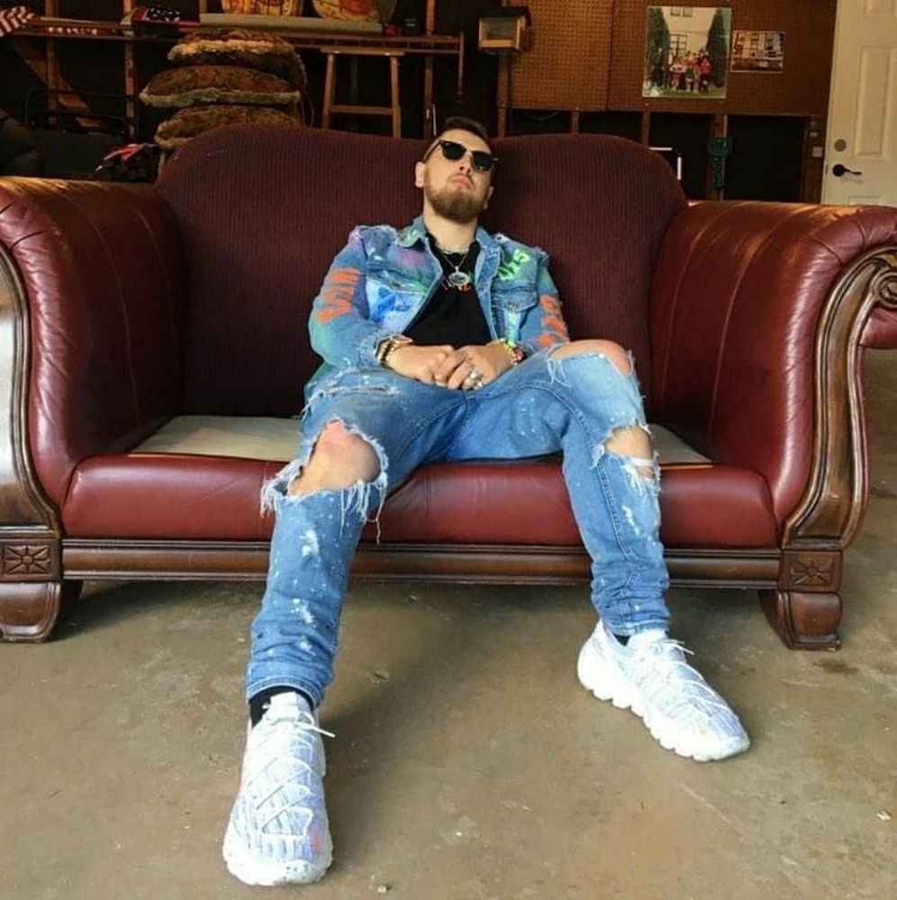 Meet your Posher, Ty